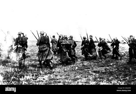 French Bayonet Wwi Hi Res Stock Photography And Images Alamy