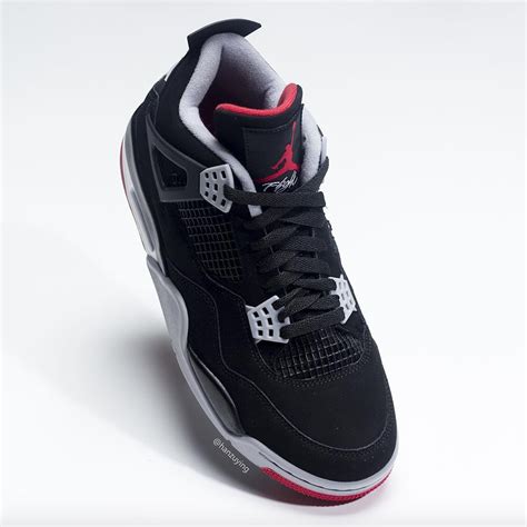 Remembers the user's selected language version of a website. First Look - Nike Air Jordan 4 Bred 2019 | Dead Stock ...