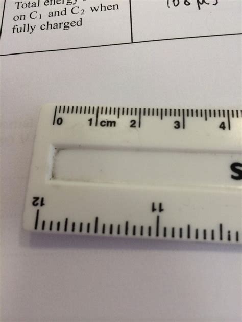This ruler has no indicator for 0.5cm : mildlyinfuriating