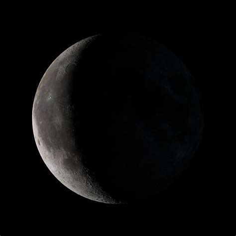 Waning Crescent Moon Photograph By Nasagsfc Svsscience Photo Library