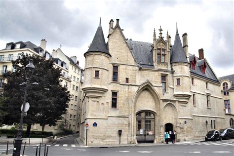 Free Arts Expositions In A 15th Century Parisian Mansion ⋆ Secrets Of Paris