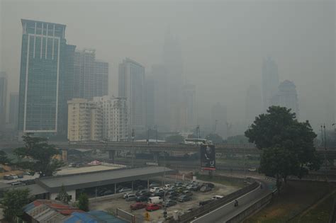 Air pollution has been an ongoing problem in many countries in the southeast asia region, and malaysia is one of the worst affected. Malaysia chokes as air pollution hits 16-year high | The ...