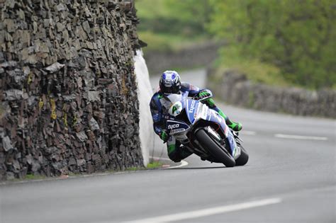 Round 1 of the tt isle of man 2020 ends june 17th (18.00 utc + 1). Isle of Man TT - May 28-June 8, 2018 - Silvestri Travel