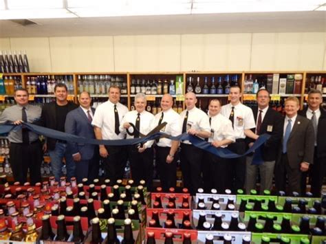 Born march 23, 1948) is an american dentist, politician and member of the republican party who has served as the u.s. Fareway Stores opens Faribo Liquor with ribbon cutting ...