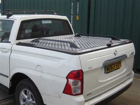 Ssangyong Musso 17 On Pick Up Lidcoveroutback Double Cab