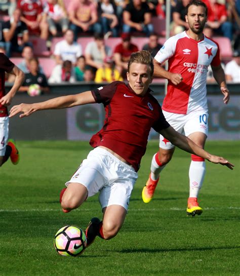 Vítejte u sledování online přenosu z pražského derby. AC Sparta Praha SK Slavia Praha derby 0:2 - Online ...