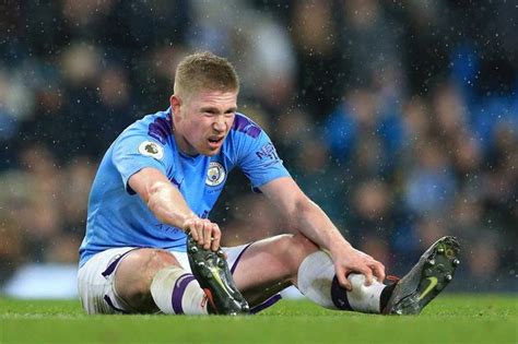 أعلن النجم البلجيكي كيفين دي بروين لاعب مانشستر سيتي الإنجليزي عن حجم الإصابة التي تعرض لها خلال مشاركته في أمام تشيلسي في نهائي دوري أبطال أوروبا أمس السبت. جوارديولا يؤكد جاهزية دي بروين قبل مواجهة ولفرهامبتون ...