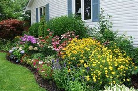 34 Beautiful Flower Garden Design For Backyard Homiku Com In 2020