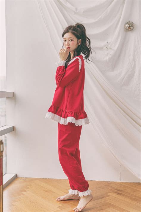 Pajama Set Kim Hee Jeong Share Erotic Asian Girl