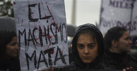 G Protestos em toda a América Latina pedem fim da violência contra mulher notícias em Mundo