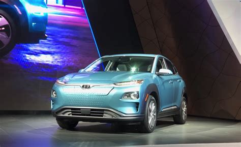 Chevrolet's new bolt euv carries. Hyundai Plugs Into Mainstream with Long-Range Kona ...