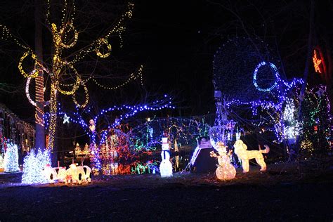 Hudson Valley Holiday Light Display Features Over 600000 Lights
