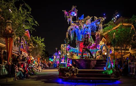2016 Disneyland Halloween Party Recap Disney Tourist Blog