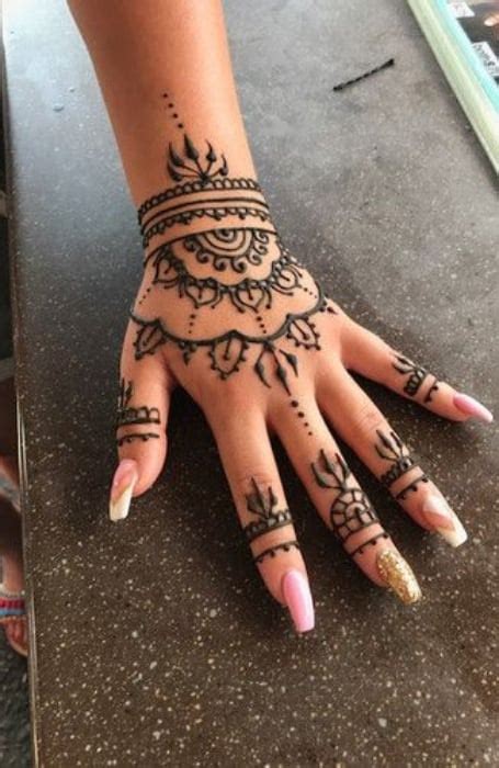 Aggregate 84 Henna Style Tattoo Hand Thtantai2