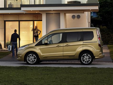 Tourneo connect, hız kontrolünüzü artırmak ve böylece yola daha fazla konsantre olmanızı sağlamak üzere tasarlanan akıllı hız. Ford Tourneo Connect Review (2021) | Parkers