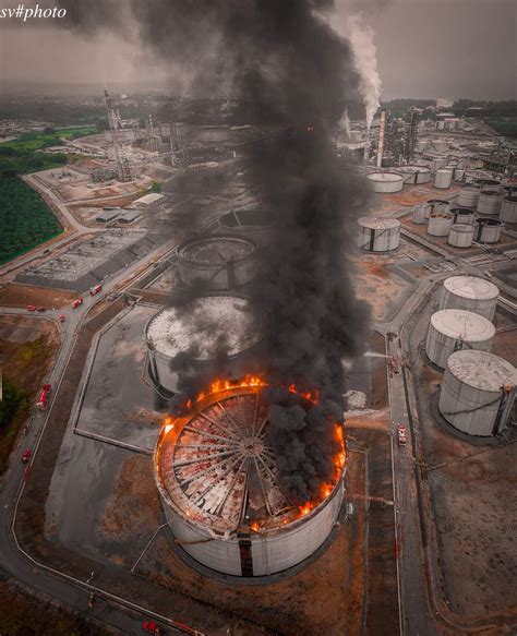 Users can opt to see 4 periods of either annual or quarterly information. Fire at PD oil refinery, no injuries reported - FocusMalaysia
