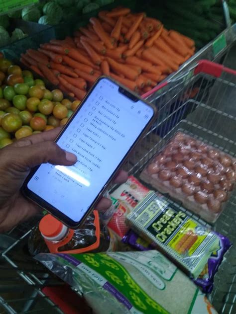 Polish kereta berfungsi untuk menggilatkan kereta anda, menghilangkan kotoran degil dan kesan wax kereta dapat melindungi kereta daripada sinaran uv, menghalang pengumpulan debu dan. Runner Services Batu Pahat - Home | Facebook