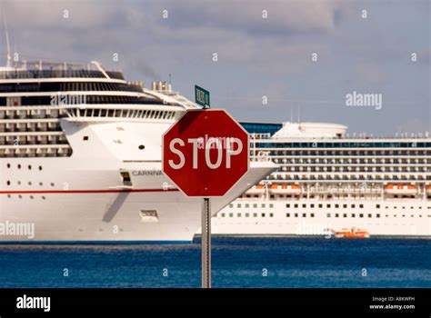 Grand Cayman George Town Red Stop Sign Irony Humor Stock Photo Alamy