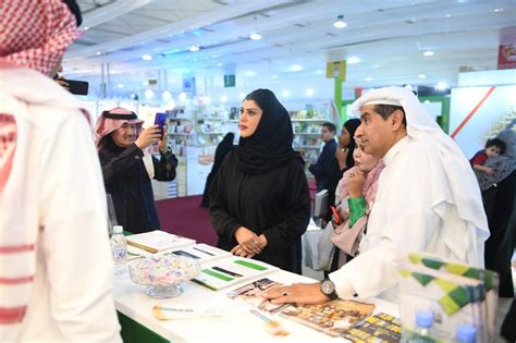مراجعة نهائية في مادة الرياضيات 5 ابتدائي إعداد الأستاذة مروة بن الديب. الأميرة دعاء بنت محمد تزور معرض الكتاب وتؤكد بأنه يعكس ...