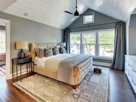 Although the design of a fantastic ceiling here is a good illustration of vaulted ceiling bedroom design that can add relaxation and visualization the bedroom is much more appealing. Vaulted, White Shiplap Ceiling Helps Natural Light Move ...