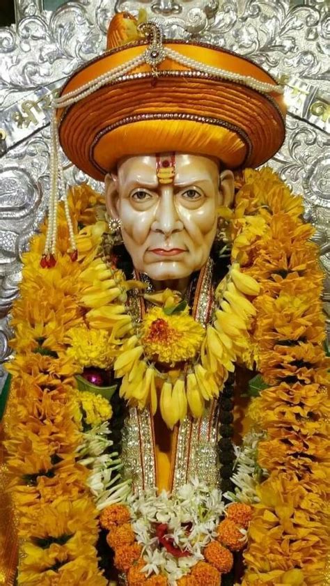 Swami samarth was an indian guru, widely respected in indian states of maharashtra, also in karnataka and andhra pradesh.his existence is dated since the 19th century. श्री स्वामी समर्थ जय जय श्री स्वामी समर्थ | Swami samarth, Ganesha pictures, Lord ganesha paintings
