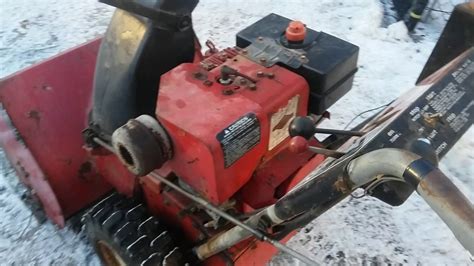 Toro snowblowers are generally reliable machines. Old Toro 10HP 32 inch cut battery powered electric start snowblower with headlight - YouTube