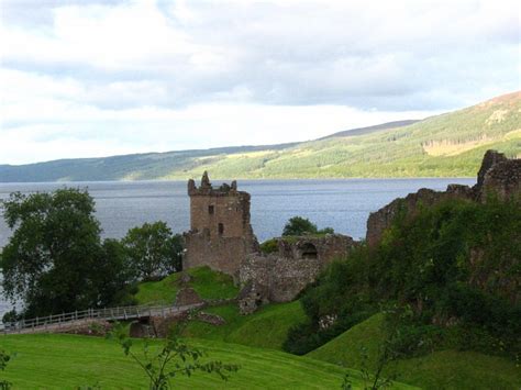 Odkryj krajobraz szkocji z człowiekiem stockowych obrazów w hd i miliony innych beztantiemowych zdjęć stockowych, ilustracji i wektorów w kolekcji shutterstock. Jezioro Loch Ness - Szkocja - Garnek.pl