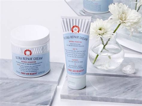 First Aid Beauty BarriAIR Ultra Repair Cream review: great ...