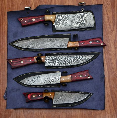 Simply add our knife set to cart and at checkout you'll receive the option to accept the offer for the. Handmade Damascus Steel Fixed Blade Kitchen Chef Knife Set