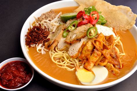 Mie rebus medan ini sering disebut dengan mie keling karena penjualnya kebanyakan orang medan india yang berkulit gelap. Mee Rebus | KeepRecipes: Your Universal Recipe Box