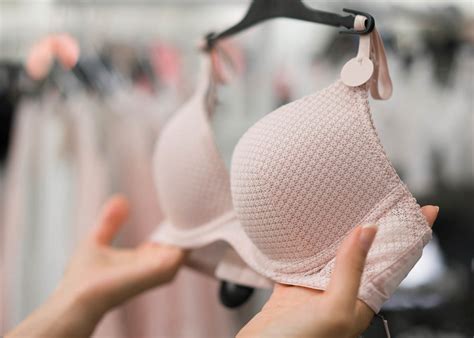 How To Choose The Best Bra Style For Your Breast Shape All You Need To Know Girls Mag