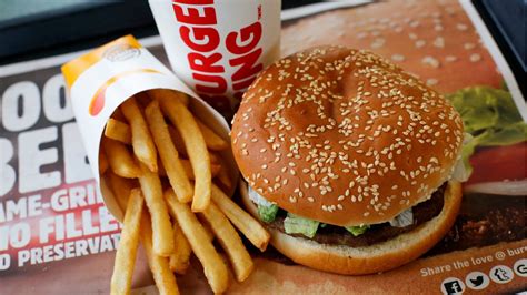 Burger King Is Rolling Out A Meatless Whopper Can Mcdonalds Be Far
