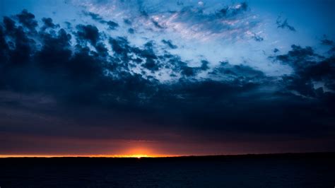 Download Wallpaper 2048x1152 Sunset Horizon Clouds Sky