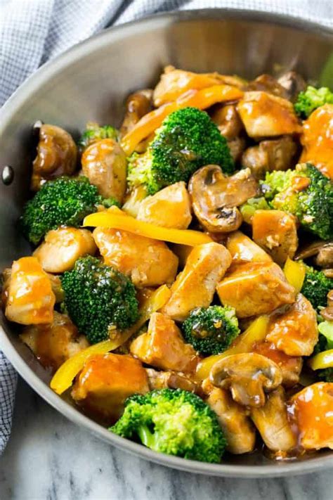 This recipe is only 272 calories for 1/2 cup sauce, which can be used to make a dish for two people. Garlic Chicken Stir Fry | The Recipe Critic
