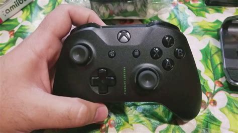 Xbox One X Project Scorpio Controller Quick Review Youtube