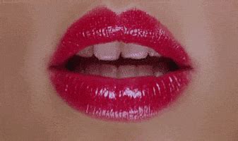 Kiss Lipstick Gifs Find Share On Giphy