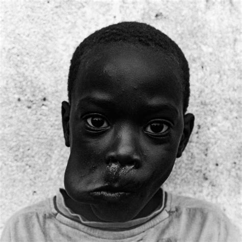 Check spelling or type a new query. Kumpulan Foto Hitam dan Putih yang Memanjakan Mata