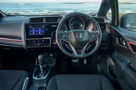 Today we present the 2017 honda jazz, enjoy the detail view in the interior and exterior. WATCH | A closer look at the Honda Jazz Sport's interior ...