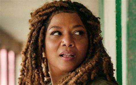 End Of The Road Trailer Queen Latifah Leads Netflix S Road Trip Thriller