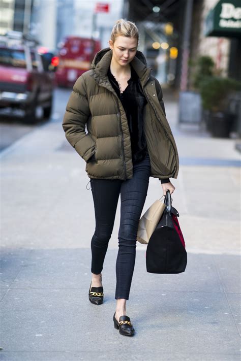 But what we're really obsessed with is the 6' 2 supermodel's. Karlie Kloss Street Style - Out in New York 01/15/2018 ...