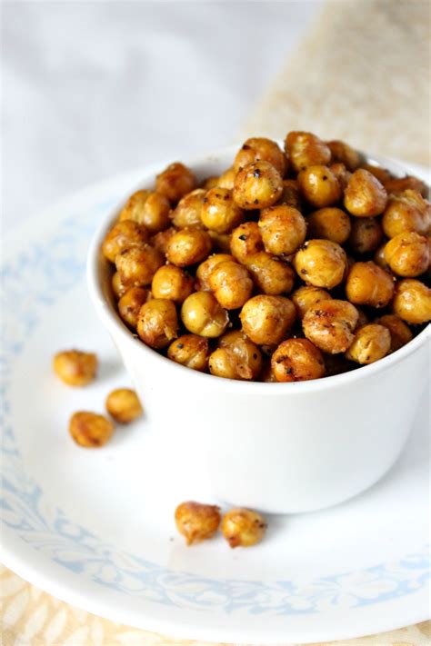 These Spicy Roasted Chickpeas Are A Light And Healthy Snack But That