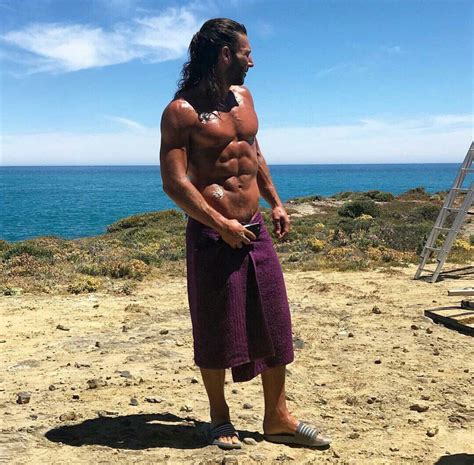 Actor Zach Mcgowan Only Does Calisthenics Without Weights Hundreds Of
