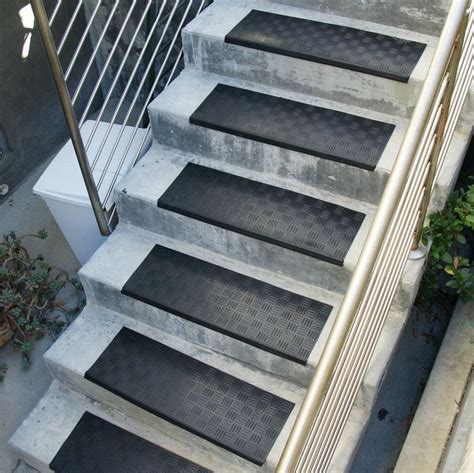 Outdoor Stair Tread Covers How To Find The Best Stair Tread Covers
