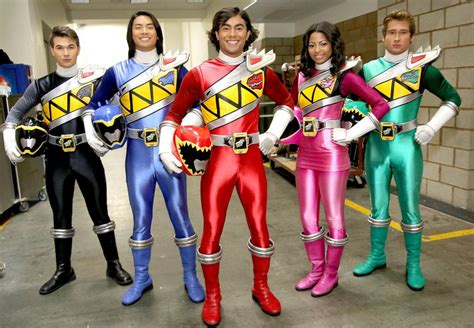 Cinehouse Power Rangers Dino Charge 20152016 Review By Sandra Harris