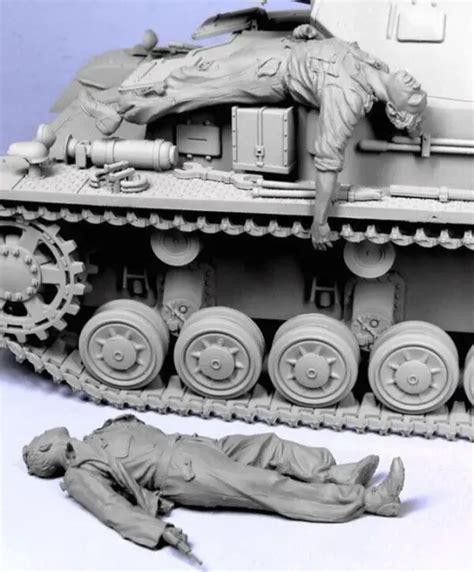 135 Resin Model Kit Wwii German Tank Soldiers Crew Died Scenes