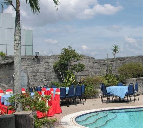Emerald puteri hotel is located within a few miles (5 km) of central square and sungai petani clock tower. Book a room with Emerald Puteri Hotel in Sungai Petani ...