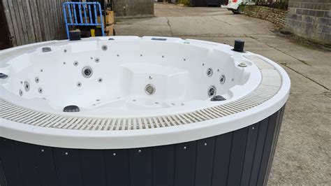 Intex purespa 6 person 290 gallon outdoor bubble hot tub, no slip spa seat, pillow, cup holder, and drink tray. High Quality Hot Tubs - SeasideHotTubs.co.uk - High ...