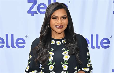 Mindy Kaling Says Sex Lives Of College Girls Will Address Rowe Vs Wade Situation Trending News