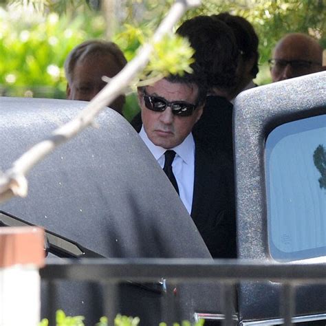 Jorge Schweitzer Fotos De Sylvester Stallone No Funeral Do Filho Sage