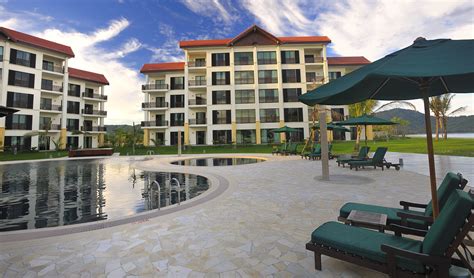 Die sabah beach villas & suites erwarten sie mit eigenen pools am strand von karambunai. Nexus Karambunai Beach Villas, Sabah | JOHN KONG